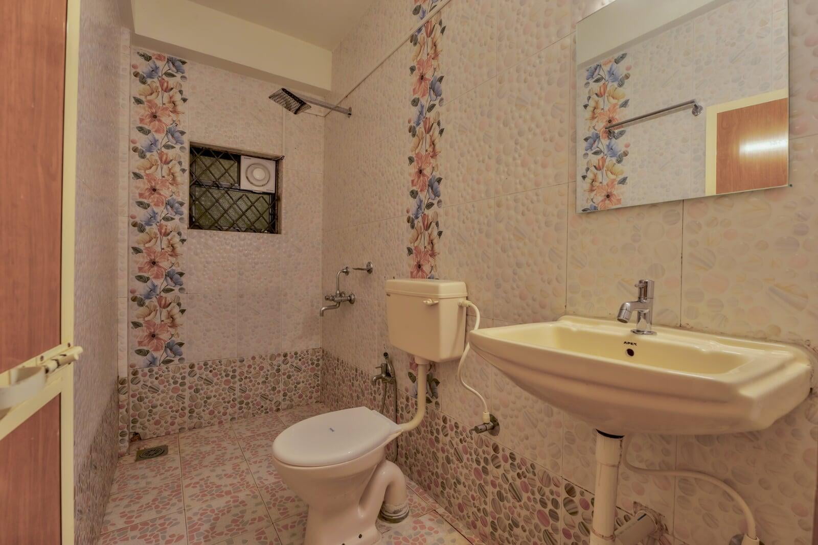 Rosa Bella Resort - Photo 12